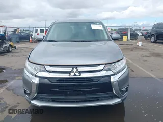 2018 Mitsubishi Outlander SE with VIN JA4AD3A31JZ016055, listed as a IAAI auction lot 42245714 with 97,448 mi miles and . Bid and sale history available at DreamBid. Image 12.