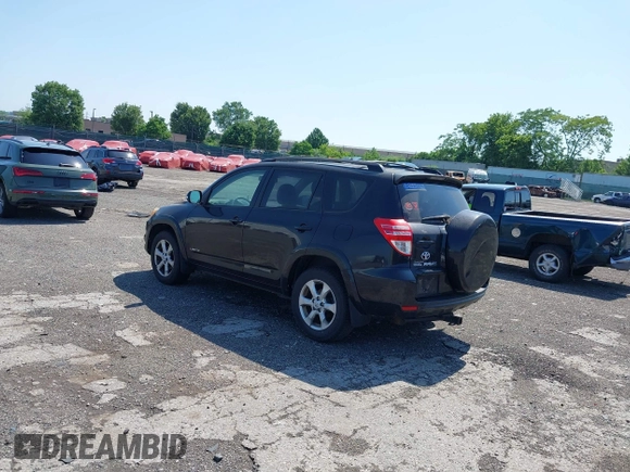 2010 Toyota RAV4 Limited с VIN JTMDK4DV2AD012802, выставлен на аукционе IAAI как лот 42562662 с пробегом 283 501 миль миль и . История ставок и продаж доступна на DreamBid. Изображение 3.