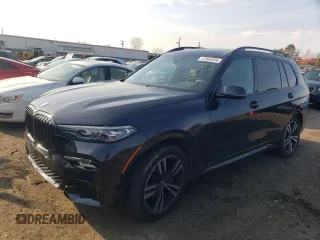 2021 BMW X7 xDrive40i z VIN 5UXCW2C00M9E47322, wystawiony jako Copart lot #47989584 z przebiegiem 57 032 mil mil oraz Szkoda całkowita • Salvage title. Historia ofert i sprzedaży dostępna na DreamBid. Obrazek 1.