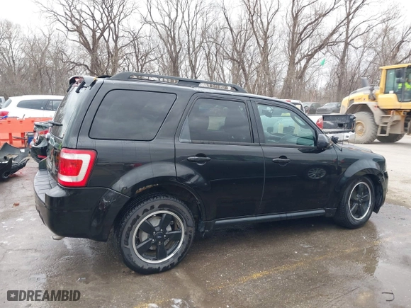 2011 Ford Escape XLT with VIN 1FMCU9DG7BKB03271, listed as a IAAI auction lot 41711731 with 139,135 mi miles. Bid and sale history available at carsss.com. Image 13.