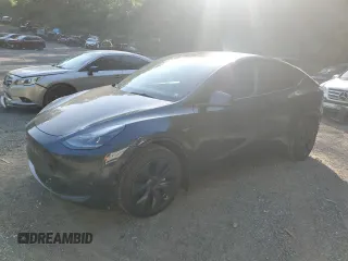 2024 Tesla Model Y Long Range с VIN 7SAYGDEE4RA299503, выставлен на аукционе Copart как лот 61950585 с пробегом 17 077 миль миль и Списание • Salvage title. История ставок и продаж доступна на DreamBid. Изображение 1.