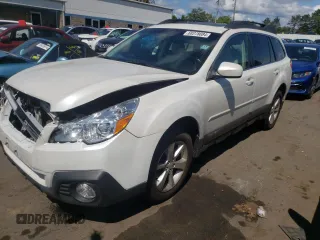 2014 Subaru Outback 2.5i Limited with VIN 4S4BRBLCXE3322971, listed as a Copart auction lot 68278084 with 123,933 mi miles and Salvage Title. Bid and sale history available at carsss.com. Image 1.