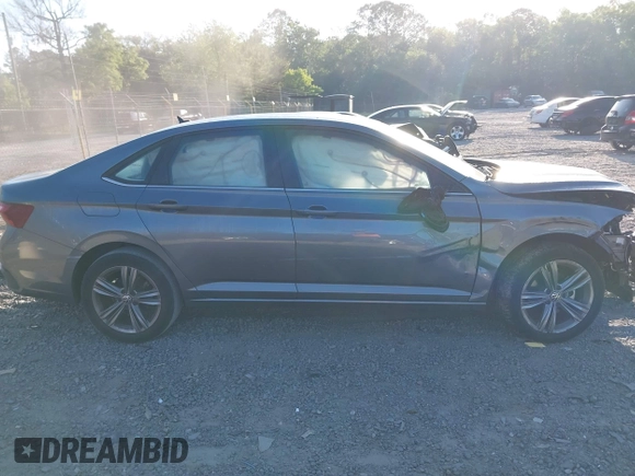 2022 Volkswagen Jetta SE with VIN 3VWEM7BU6NM026607, listed as a IAAI auction lot 42045947 with 81,724 mi miles and . Bid and sale history available at DreamBid. Image 14.