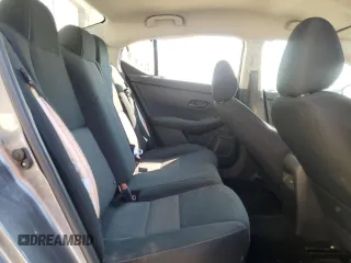 2024 Nissan Sentra SV z VIN 3N1AB8CV3RY288607, wystawiony jako Copart lot #57042985 z przebiegiem 20 123 mil mil oraz Nie do naprawy • Non repairable. Historia ofert i sprzedaży dostępna na DreamBid. Obrazek 10.