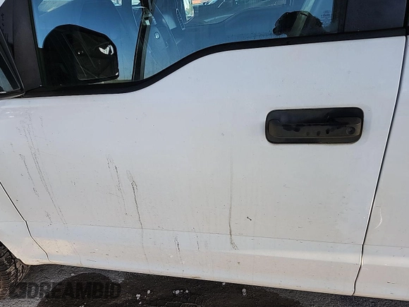 2016 Ford F-150 XL with VIN 1FTEX1CFXGFB37591, listed as a IAAI auction lot 42245303 with 165,503 mi miles and . Bid and sale history available at carsss.com. Image 1.