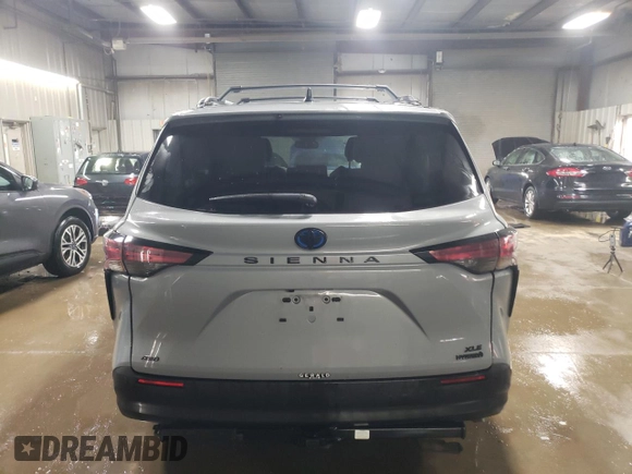 2022 Toyota Sienna XLE Woodland Edition with VIN 5TDASKFC9NS042151, listed as a Copart auction lot 48569555 with 55,656 mi miles and Salvage Title. Bid and sale history available at carsss.com. Image 6.