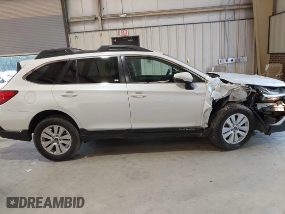 2018 Subaru Outback Premium z VIN 4S4BSAFC4J3313199, wystawiony jako IAAI lot #42573818 z przebiegiem 68 477 mil mil oraz . Historia ofert i sprzedaży dostępna na DreamBid. Obrazek 13.