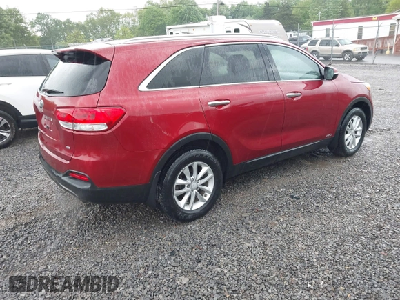 2017 Kia Sorento LX z VIN 5XYPGDA30HG314280, wystawiony jako IAAI lot #42224601 z przebiegiem 51 875 mil mil oraz . Historia ofert i sprzedaży dostępna na DreamBid. Obrazek 4.