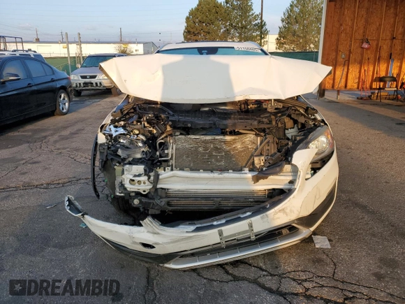2015 Volvo V60 Cross Country T5 with VIN YV4612HK1F1001957, listed as a Copart auction lot 51150465 with 121,642 mi miles and Salvage Title. Bid and sale history available at carsss.com. Image 5.