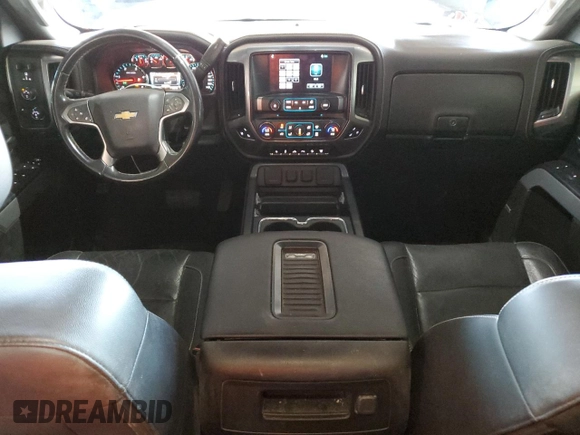 2016 Chevrolet Silverado 3500HD LTZ z VIN 1GC4K0C87GF258682, wystawiony jako Copart lot #57608235 z przebiegiem 213 684 mil mil oraz Szkoda całkowita • Salvage title. Historia ofert i sprzedaży dostępna na DreamBid. Obrazek 8.