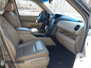2009 Honda Pilot EX-L with VIN 5FNYF48549B006634, listed as a IAAI auction lot 41805776 with 176,382 mi miles. Bid and sale history available at carsss.com. Image 5.