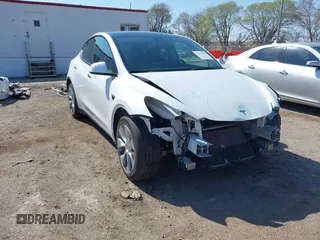 2021 Tesla Model Y Long Range with VIN 5YJYGDEE4MF122362, listed as a IAAI auction lot 42096138 with 47,006 mi miles and . Bid and sale history available at DreamBid. Image 1.