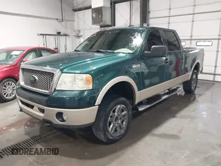 2007 Ford F-150 XLT with VIN 1FTPW14V07FA71702, listed as a IAAI auction lot 41902242 with 284,124 mi miles. Bid and sale history available at carsss.com. Image 2.