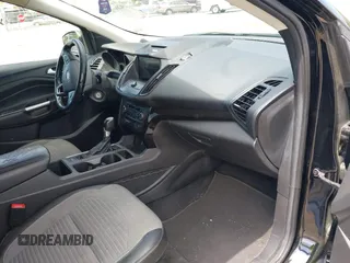 2017 Ford Escape SE with VIN 1FMCU0GD4HUE44010, listed as a IAAI auction lot 42093844 with 177,805 mi miles. Bid and sale history available at carsss.com. Image 5.