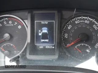2021 Toyota Tacoma SR с VIN 3TYRX5GN3MT018906, выставлен на аукционе IAAI как лот 42131299 с пробегом 43 023 миль миль и . История ставок и продаж доступна на DreamBid. Изображение 7.