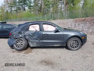 2018 Porsche Macan S with VIN WP1AB2A54JLB30852, listed as a IAAI auction lot 42215480 with 127,121 mi miles and . Bid and sale history available at DreamBid. Image 14.