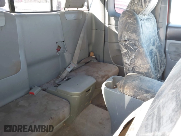 2011 Toyota Tacoma with VIN 5TFUU4EN9BX009422, listed as a IAAI auction lot 41394829 with 302,264 mi miles. Bid and sale history available at carsss.com. Image 8.