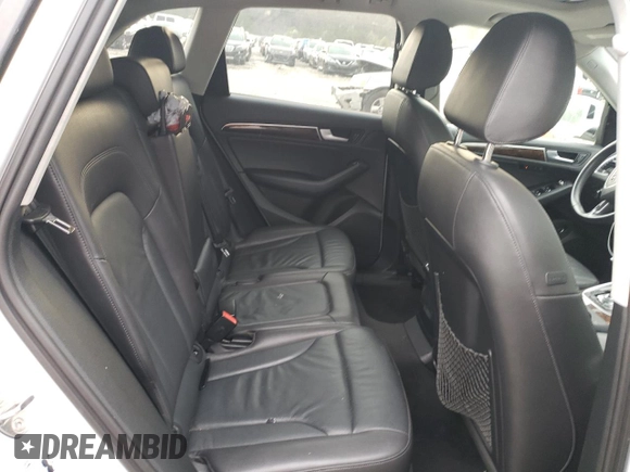 2015 Audi Q5 Premium Plus z VIN WA1LFAFP8FA092185, wystawiony jako Copart lot #48716485 z przebiegiem 57 514 mil mil oraz Szkody całkowita. Historia ofert i sprzedaży dostępna na DreamBid. Obrazek 10.
