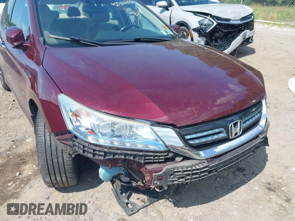 2014 Honda Accord Touring z VIN 1HGCR6F79EA008532, wystawiony jako IAAI lot #42321108 z przebiegiem 147 559 mil mil oraz . Historia ofert i sprzedaży dostępna na DreamBid. Obrazek 20.