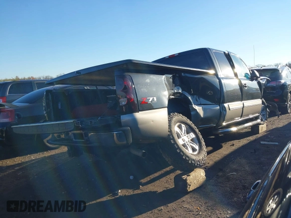 2003 Chevrolet Silverado 1500 with VIN 2GCEK19T231175216, listed as a IAAI auction lot 40819455 with 89,855 mi miles. Bid and sale history available at carsss.com. Image 4.
