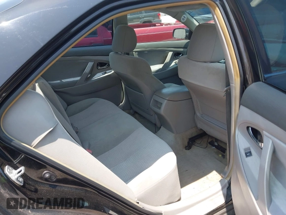 2011 Toyota Camry LE z VIN 4T1BF3EK3BU213440, wystawiony jako IAAI lot #42403474 z przebiegiem 150 700 mil mil oraz . Historia ofert i sprzedaży dostępna na DreamBid. Obrazek 8.