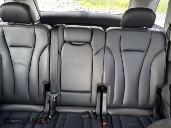 2018 Audi Q7 Premium Plus with VIN WA1LABF77JD014718, listed as a Copart auction lot 63230515 with 119,063 mi miles and Clean title. Bid and sale history available at DreamBid. Image 10.