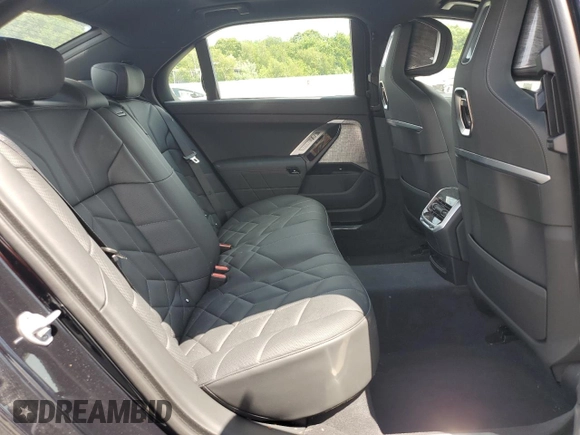 2025 BMW 7 Series 740i xDrive with VIN WBA33EH07SCU55254, listed as a Copart auction lot 62841015 with 4,314 mi miles and Clean title. Bid and sale history available at DreamBid. Image 10.