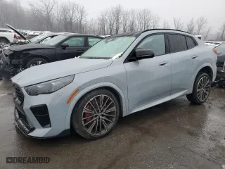 2024 BMW X2 M35i with VIN WBX83GM08R5Z46721, listed as a Copart auction lot 84721724 with 5,872 mi miles and Salvage Title. Bid and sale history available at carsss.com. Image 1.