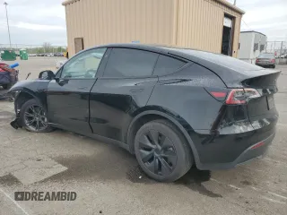 2025 Tesla Model Y Long Range z VIN 7SAYGAEE4SF260398, wystawiony jako Copart lot #54580745 z przebiegiem Nie podano mil oraz Szkoda całkowita • Salvage title. Historia ofert i sprzedaży dostępna na DreamBid. Obrazek 2.