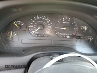 1994 Ford Mustang with VIN 1FALP45T6RF190213, listed as a Copart auction lot 61139925 with 177,719 mi miles and Salvage title. Bid and sale history available at DreamBid. Image 9.
