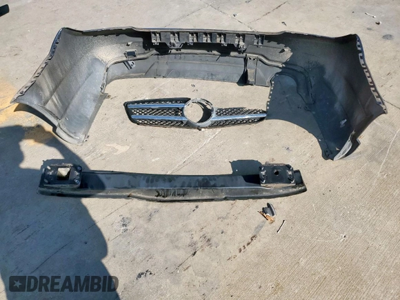 2013 Mercedes-Benz C 250 z VIN WDDGJ4HBXDG065935, wystawiony jako Copart lot #59411585 z przebiegiem 126 866 mil mil oraz Szkoda całkowita • Salvage title. Historia ofert i sprzedaży dostępna na DreamBid. Obrazek 12.