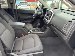 2020 GMC Canyon 2WD SLE with VIN 1GTG5CEN1L1248228, listed as a Copart auction lot 89388675 with 31,980 mi miles and Salvage Title. Bid and sale history available at carsss.com. Image 5.