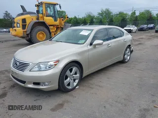 2012 Lexus LS 460 L z VIN JTHGL5EF6C5046681, wystawiony jako IAAI lot #42238501 z przebiegiem 101 140 mil mil oraz . Historia ofert i sprzedaży dostępna na DreamBid. Obrazek 17.
