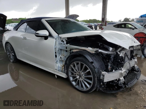 2021 Mercedes-Benz E 450 with VIN W1K1K5JB5MF164686, listed as a Copart auction lot 71977664 with 10,399 mi miles and Salvage title. Bid and sale history available at DreamBid. Image 4.