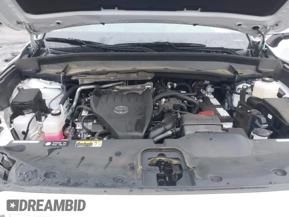 2024 Toyota Highlander XLE z VIN 5TDAAAA59RS011154, wystawiony jako IAAI lot #41243314 z przebiegiem 28 555 mil mil oraz . Historia ofert i sprzedaży dostępna na DreamBid. Obrazek 10.