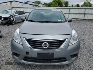 2014 Nissan Versa S Plus z VIN 3N1CN7AP0EL816013, wystawiony jako Copart lot #59020155 z przebiegiem 176 329 mil mil oraz Czysty tytuł • Clean title. Historia ofert i sprzedaży dostępna na DreamBid. Obrazek 5.