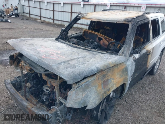 2016 Jeep Patriot High Altitude with VIN 1C4NJRFB2GD668417, listed as a IAAI auction lot 41895058 with Not Provided miles and . Bid and sale history available at DreamBid. Image 6.