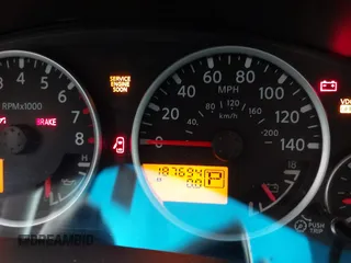 2010 Nissan Pathfinder SE z VIN 5N1AR1NB9AC626541, wystawiony jako IAAI lot #41674872 z przebiegiem 187 694 mil mil oraz . Historia ofert i sprzedaży dostępna na DreamBid. Obrazek 7.
