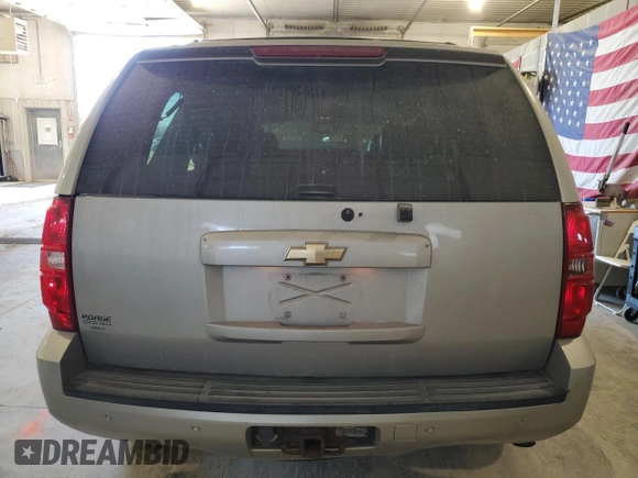 2007 Chevrolet Tahoe LT z VIN 1GNEK130X7R127210, wystawiony jako Copart lot #42973325 z przebiegiem 228 650 mil mil oraz Szkoda całkowita • Salvage title. Historia ofert i sprzedaży dostępna na DreamBid. Obrazek 6.