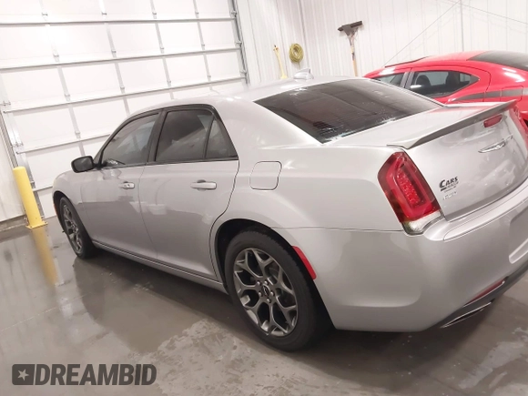 2016 Chrysler 300 S z VIN 2C3CCAGG7GH253095, wystawiony jako IAAI lot #41485489 z przebiegiem 90 583 mil mil oraz . Historia ofert i sprzedaży dostępna na DreamBid. Obrazek 15.