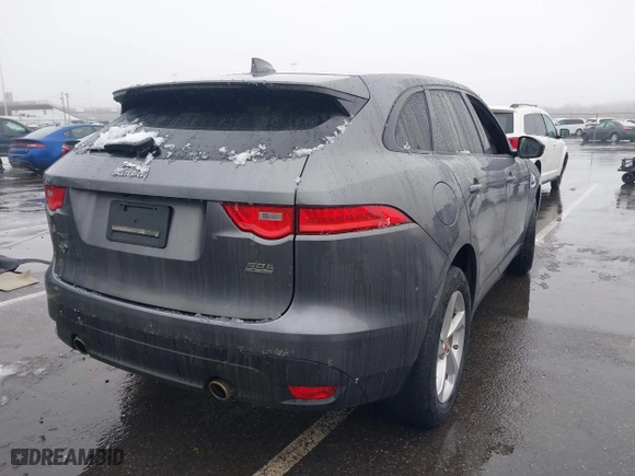 2018 Jaguar F-PACE 30t Premium with VIN SADCJ2GX0JA237967, listed as a IAAI auction lot 41512495 with 82,082 mi miles. Bid and sale history available at carsss.com. Image 4.