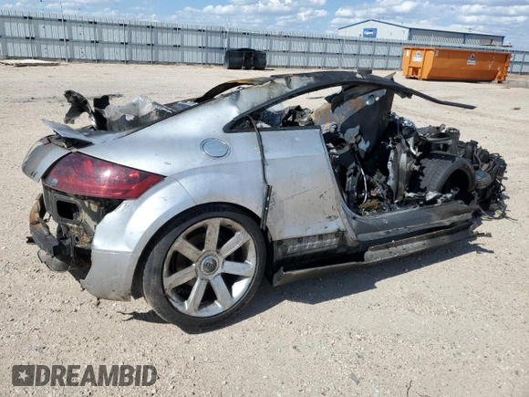 2008 Audi TT 2.0T z VIN TRUAF38JX81040924, wystawiony jako Copart lot #54509984 z przebiegiem Nie podano mil oraz Nie do naprawy • Non repairable. Historia ofert i sprzedaży dostępna na DreamBid. Obrazek 3.