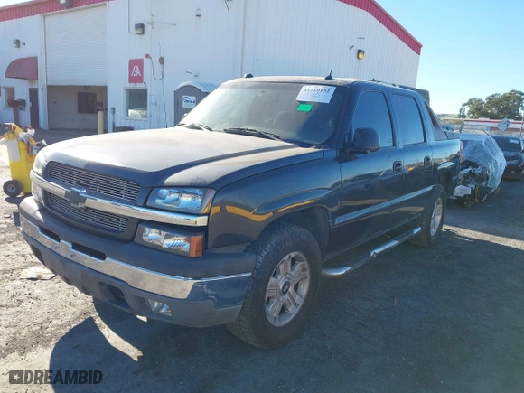 2005 Chevrolet Avalanche Z71 with VIN 3GNEK12Z65G207469, listed as a IAAI auction lot 41210152 with 297,282 mi miles. Bid and sale history available at carsss.com. Image 2.