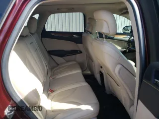 2017 Lincoln MKC Select z VIN 5LMCJ2D93HUL32378, wystawiony jako Copart lot #54201715 z przebiegiem 96 992 mil mil oraz Szkody całkowita. Historia ofert i sprzedaży dostępna na DreamBid. Obrazek 10.