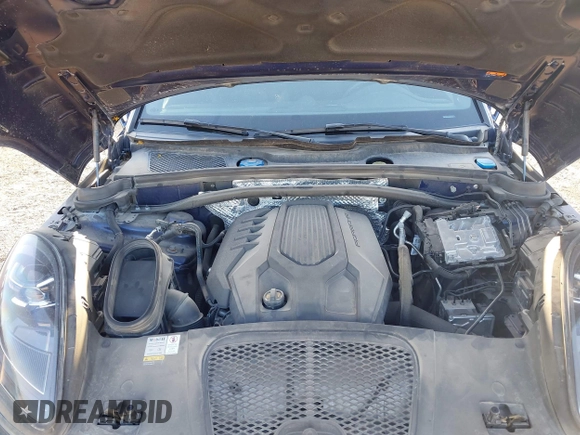 2022 Porsche Macan with VIN WP1AA2A51NLB01334, listed as a IAAI auction lot 41970211 with Not provided miles and . Bid and sale history available at DreamBid. Image 10.