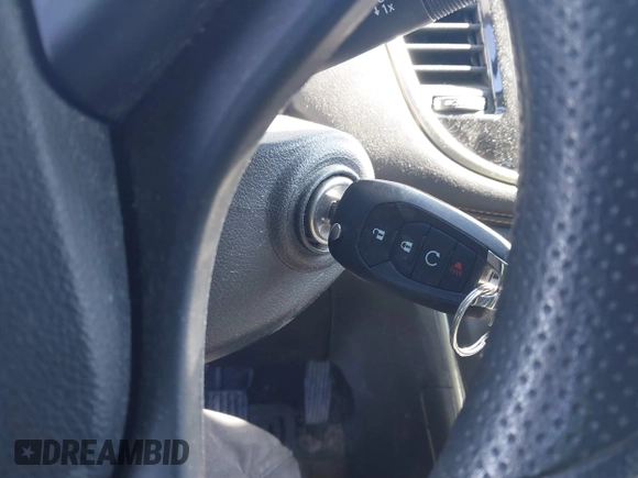 2020 Chevrolet Trax LS z VIN 3GNCJNSB8LL206428, wystawiony jako IAAI lot #41895293 z przebiegiem 61 967 mil mil oraz . Historia ofert i sprzedaży dostępna na DreamBid. Obrazek 11.