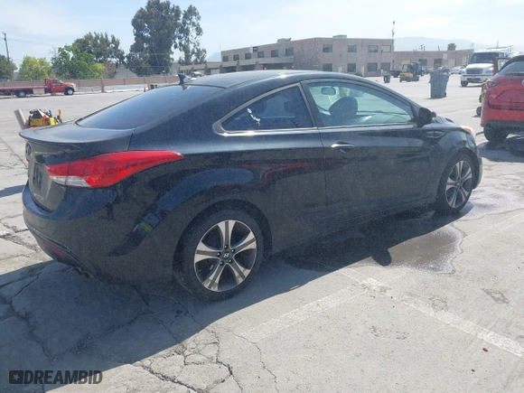 2013 Hyundai Elantra Coupe GS PZEV with VIN KMHDH6AE3DU006571, listed as a IAAI auction lot 42074843 with 161,612 mi miles. Bid and sale history available at carsss.com. Image 4.