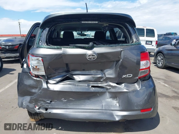 2008 Scion xD with VIN JTKKU10498J025371, listed as a IAAI auction lot 42018309 with 90,192 mi miles. Bid and sale history available at carsss.com. Image 16.
