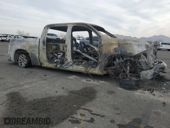2022 Chevrolet Silverado 1500 RST with VIN 3GCUDEED3NG560855, listed as a Copart auction lot 44700735 with Not Provided miles and Non Repairable. Bid and sale history available at DreamBid. Image 4.