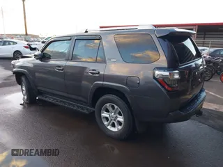2018 Toyota 4Runner SR5 z VIN JTEZU5JR4J5184719, wystawiony jako IAAI lot #41689185 z przebiegiem 97 501 mil mil oraz . Historia ofert i sprzedaży dostępna na DreamBid. Obrazek 3.